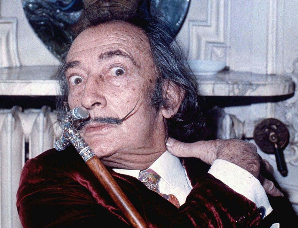 Салвадорова ДАЛИ ЈЕ? Ексхумирано тело познатог уметника због утврђивања ОЧИНСТВА! (ФОТО)
